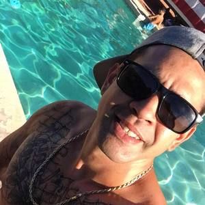 Meet your Posher, Alika